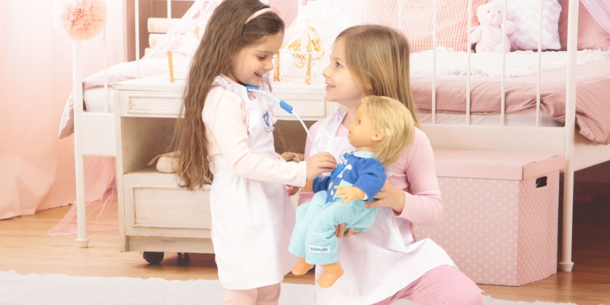 bambini-piccoli-e-condivisione-giochi_cicciobello-bua_1200x630_a Bambine giocano insieme con Cicciobello Bua