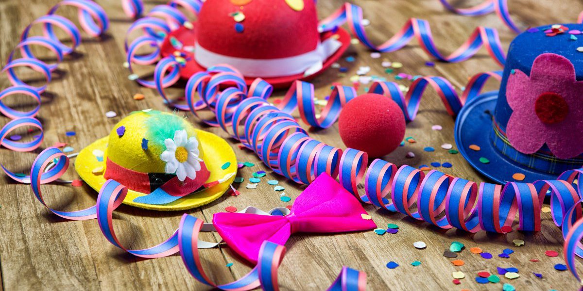 carnevale-con-i-vestitini-di-cicciobello Stelle filanti e cappellini di Carnevale