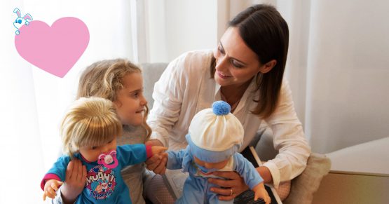 Mamma e bimba con Cicciobello Muah e Cicciobello Fiocco di Neve